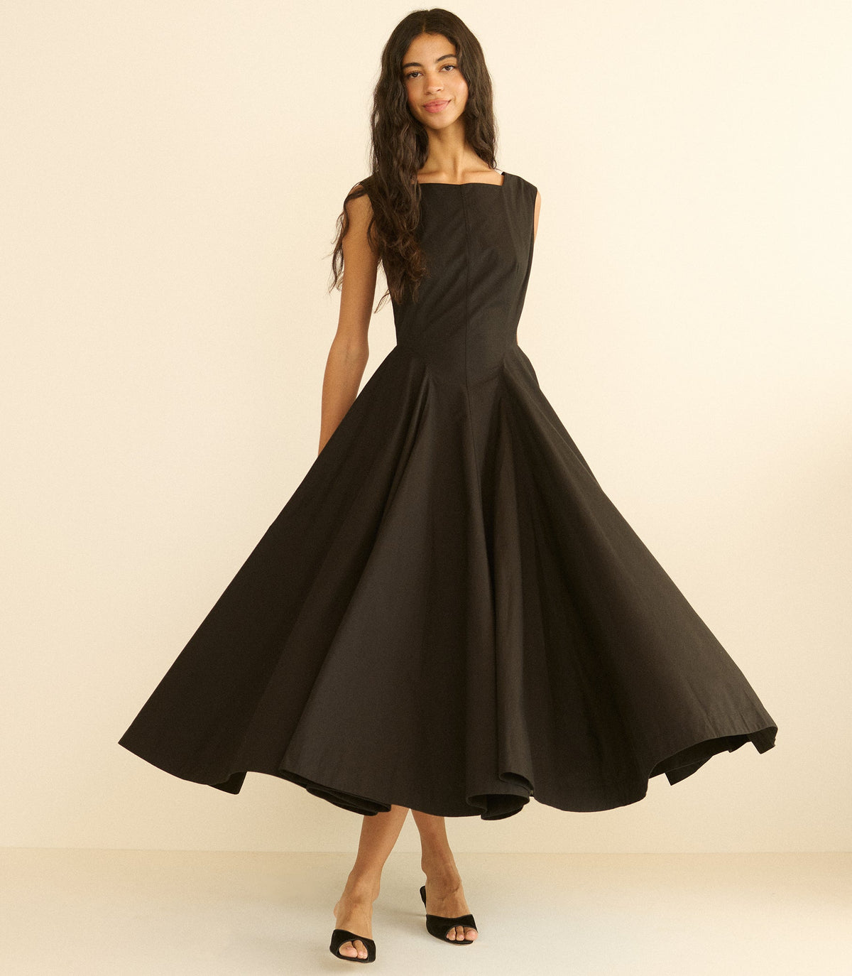 Rivière Dress in Black - view 3