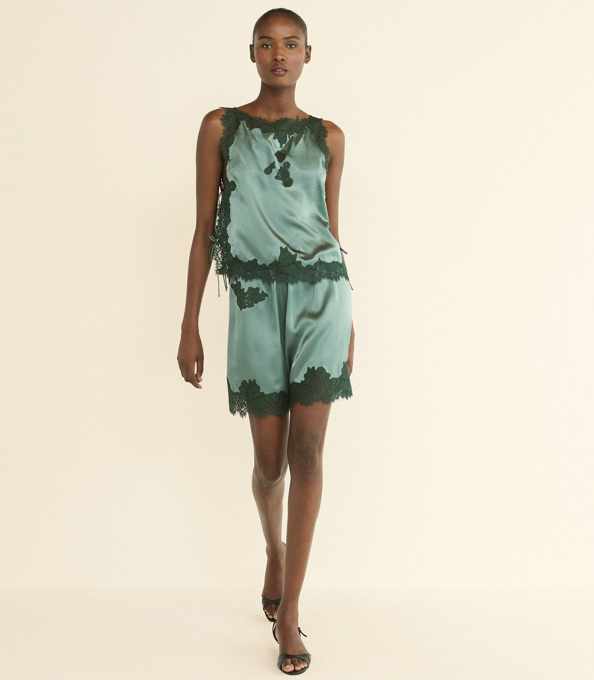 Irsa Short in Dulac Green - view 3