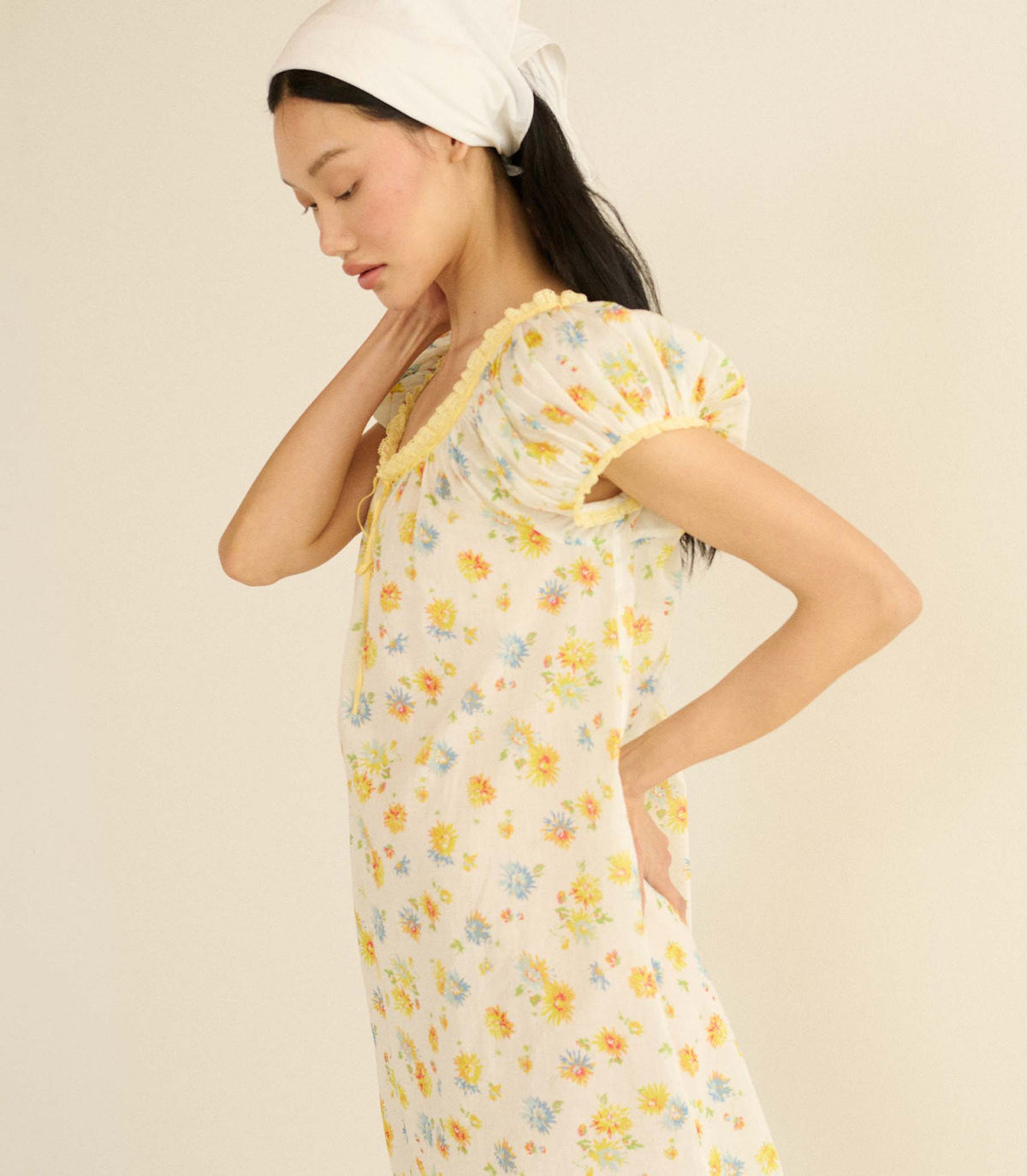 Julia Dress in Dahlia Floral - view 3