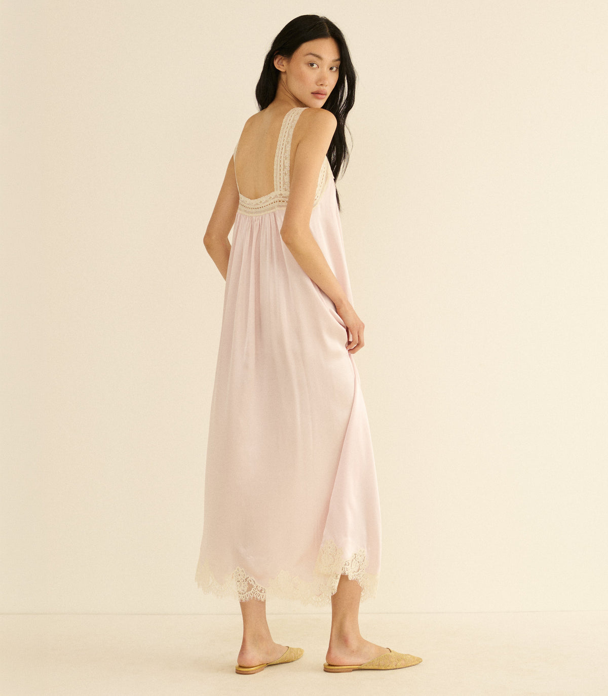Luciane Dress in Powder Rose - view 8
